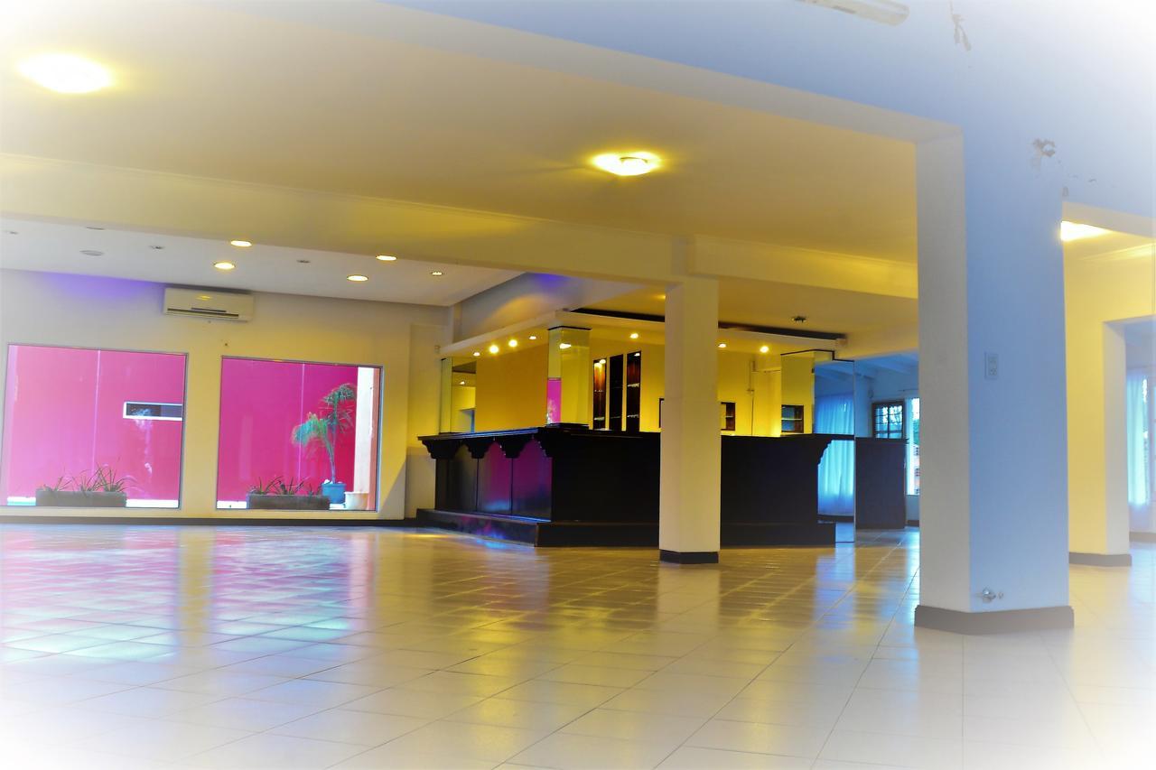 Hotel Pedrino Venado Tuerto Extérieur photo
